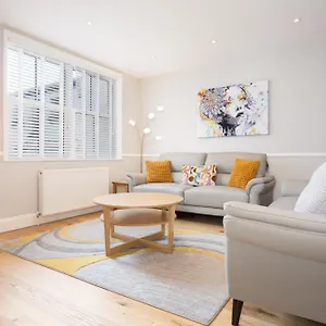 Sillwood Mews - With Free Parking Holiday home Brighton